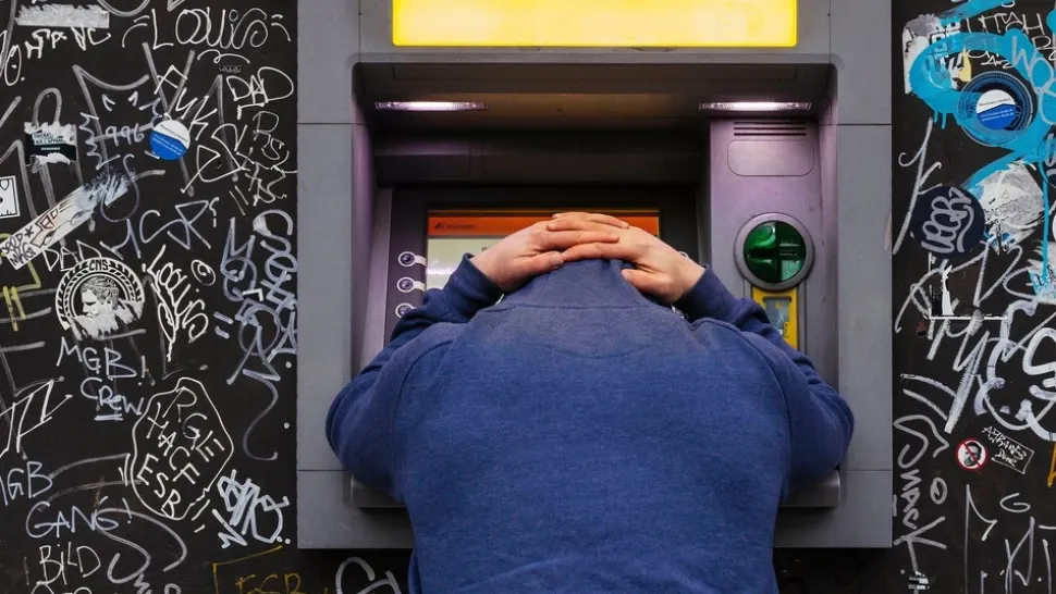 Ratele au explodat în Spania, după creșterea EURIBOR. Românii sunt disperați, plătesc sute de euro în plus