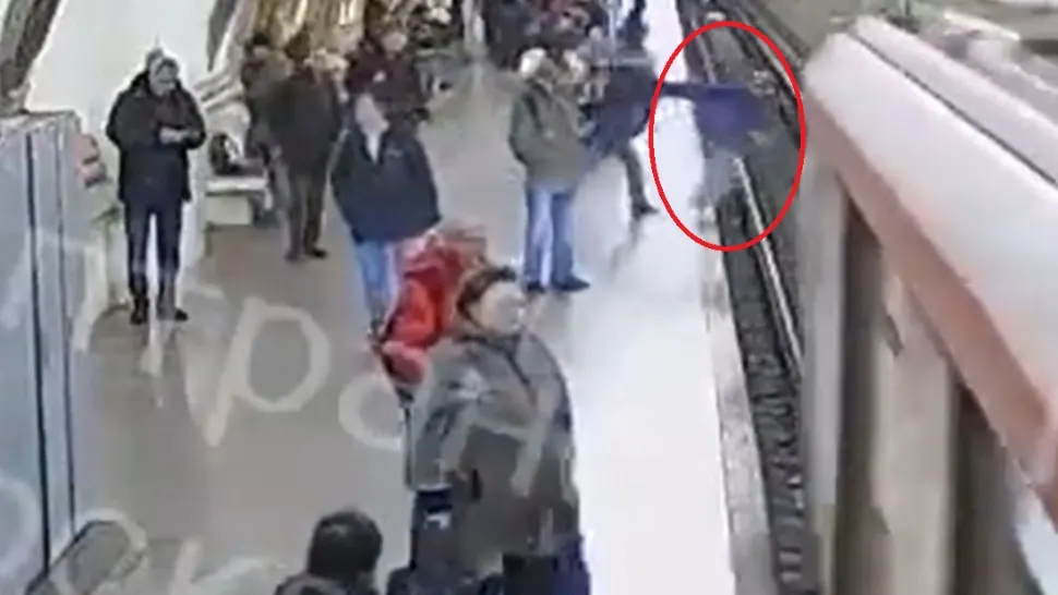 Scene șocante la metroul din Moscova/ Captură video Twitter
