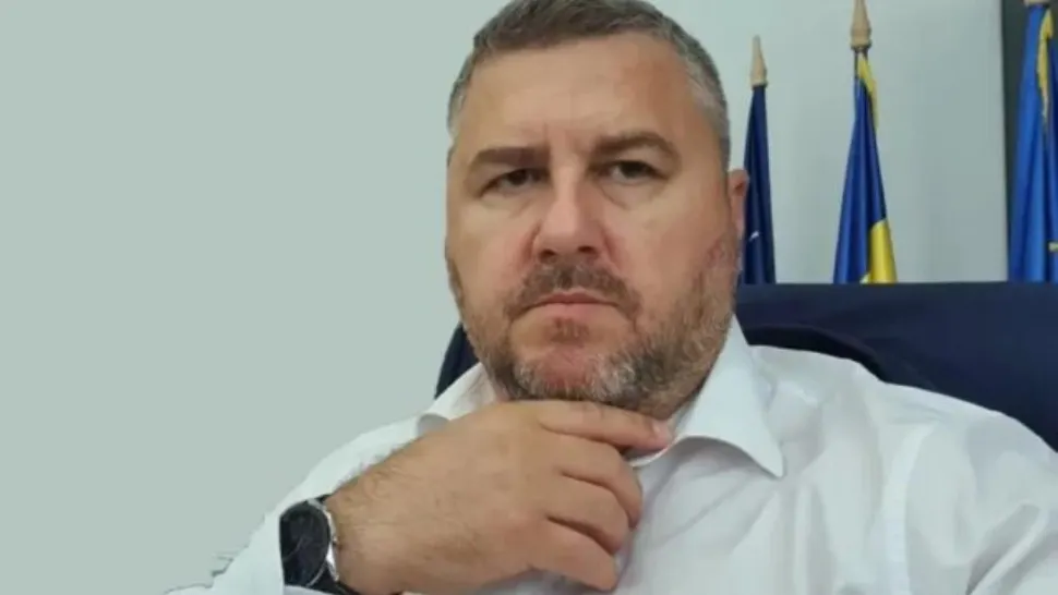 Gabriel Țuțu se odihnește după mita uriașă. Ministru: Rămâne la conducerea Romarm