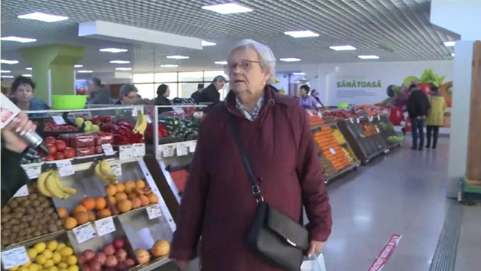 Prețurile legumelor și fructelor a explodat în piețe. Oamenii vin, se uită și...pleacă
