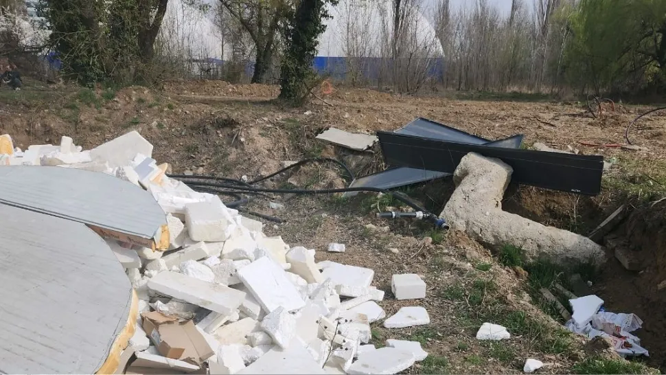 Firmă de construcții, amendată pentru că deversa ape în Lacul Floreasca. Foto/Garda de Mediu