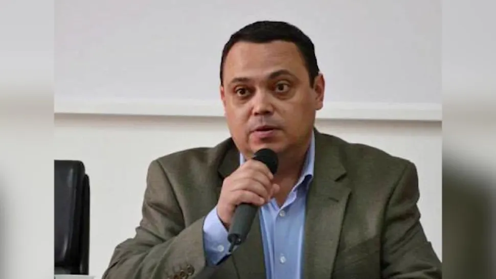 Foștii securiști, înșurubați în insituțiile statului! Documentul care arată cum președintele Institutului Minorităților a fost racolat de Securitate încă din liceu