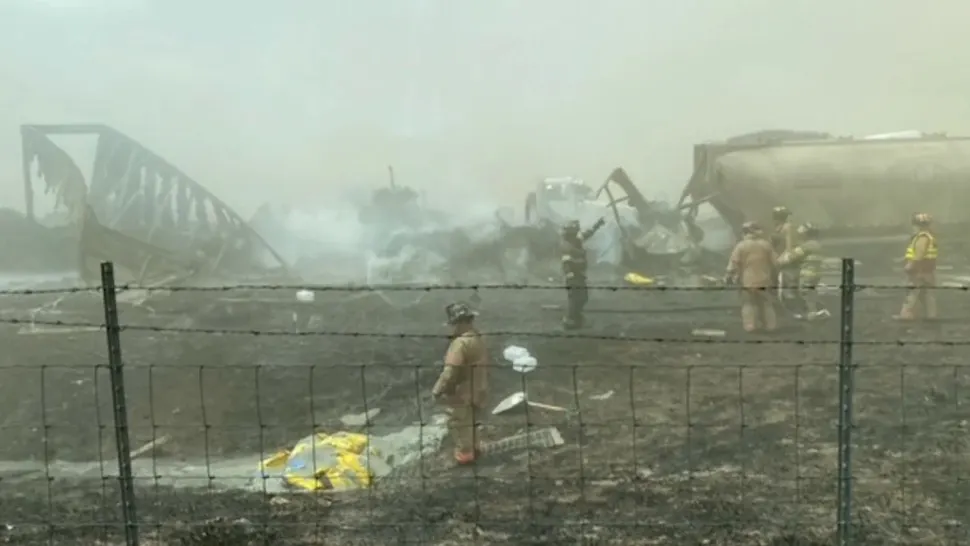 Tragedie pe o autostradă în SUA, după o furtună de praf: ZECI de morți și 30 de răniți după un carambol între 40-60 de mașini - VIDEO