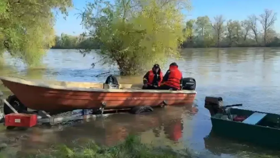 Barca rasturnata in Mures