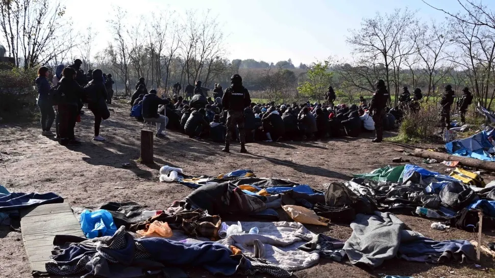 Scandal diplomatic URIAȘ între Austria și Ungaria. Acuzații grave privind traficul ilegal de migranți