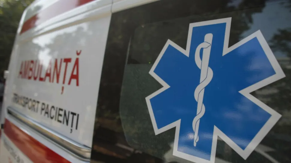 Incident dramatic în Onești: Un copil de 5 ani a MURIT după ce a căzut în gol de la etajul 9. Poliția anchetează cazul