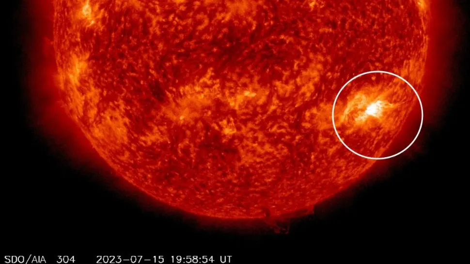 Un nor CANIBAL de plasmă solară și materie întunecată va lovi marți Pământul