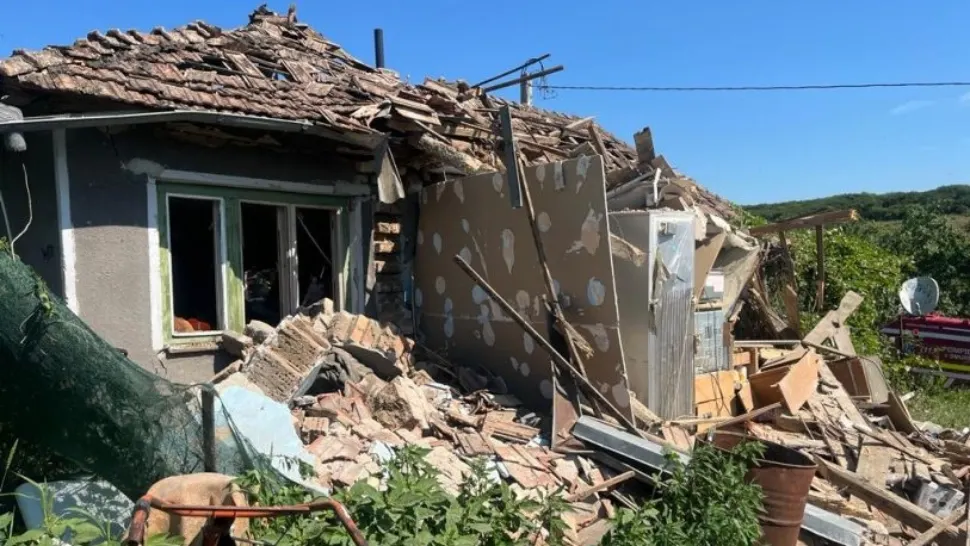 Explozia unei butelii aproape ca a demolat casa. Foto: Dejeanul