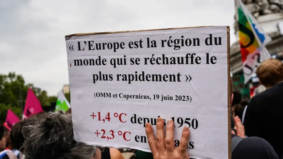 Parisul, amenințat de apocalipsa meteo. În câteva decenii temperaturile vor fi ca în deșert