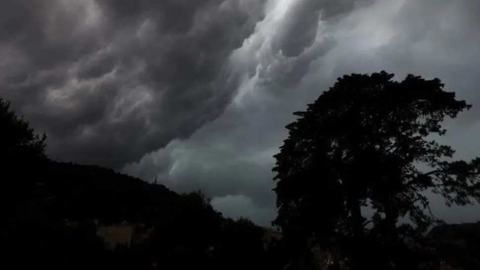 Alertă MAE pentru românii care vor să călătorească în Franța: Fenomene meteo periculoase până pe 4 august - Regiunile afectate