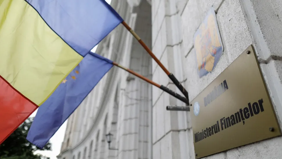 Sindicaliștii din Administrația Fiscală, în grevă. Miting de protest în fața Ministerului de Finanțe