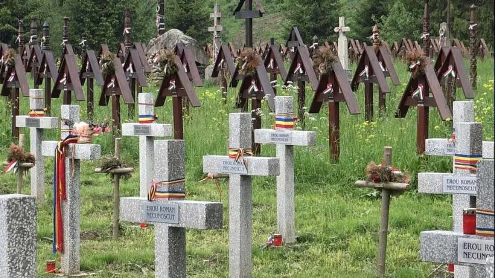 Cimitir Valea Uzului