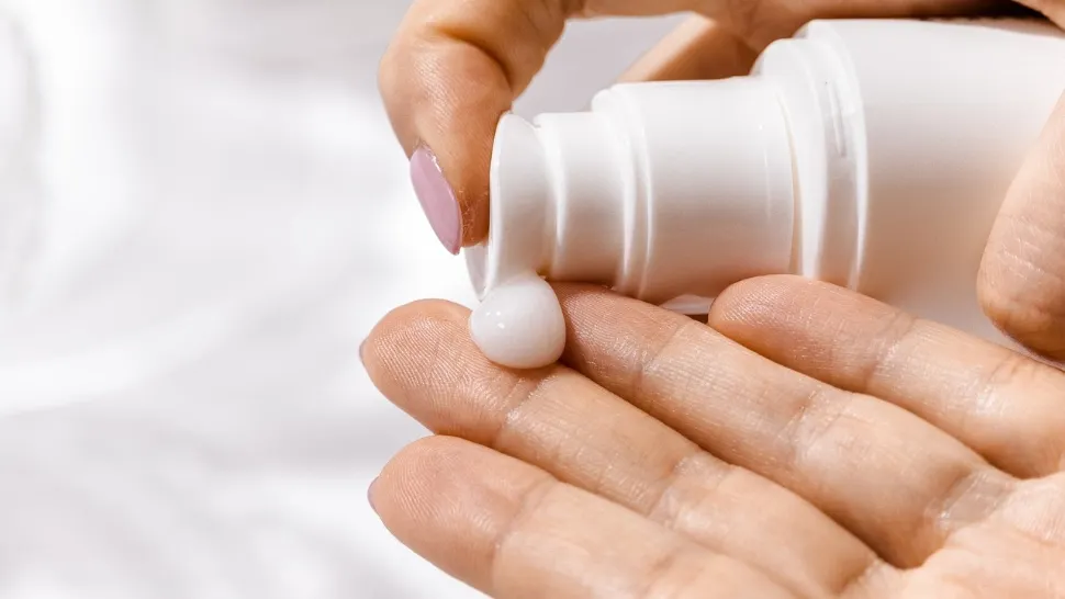 502 alerte InfoCons pentru produse cosmetice de la începutul anului până în prezent