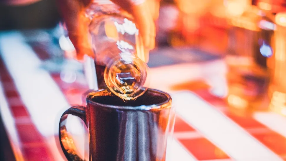 O tânără de 26 de ani, băută și drogată, a lovit 6 maşini parcate, în Slatina!/ Foto: unsplash.com