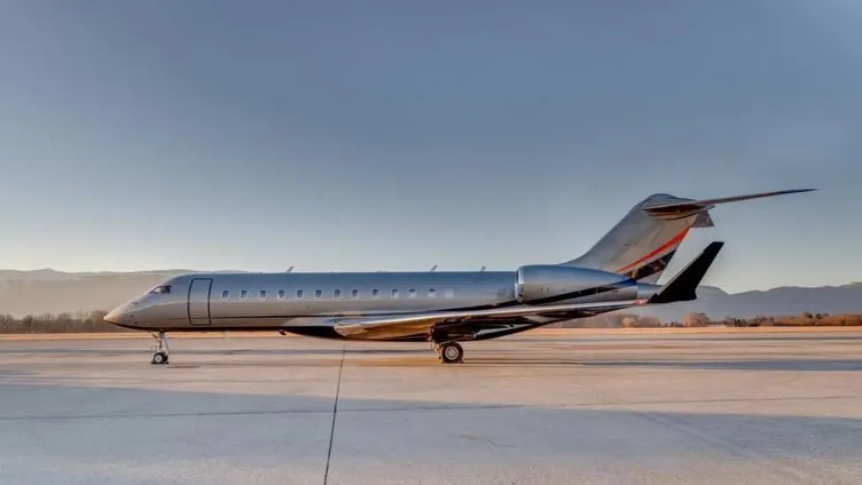 Avion cu care va zbura Klaus Iohannis