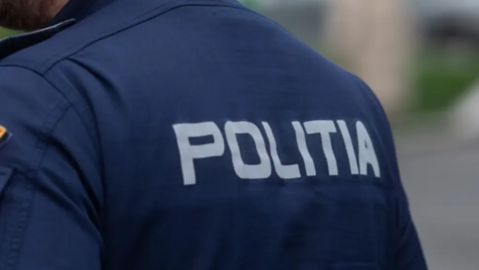 Polițistul care a bruscat și a amenințat cu moartea copii într-un centru social, cercetat penal - Anchetă uriașă la IPJ Giurgiu | VIDEO