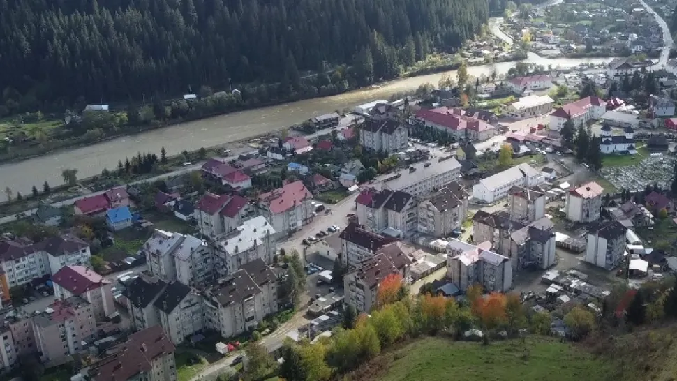 Cel mai întins oraș din România are ddoar 6.000 de locuitori. Foto/Captură video