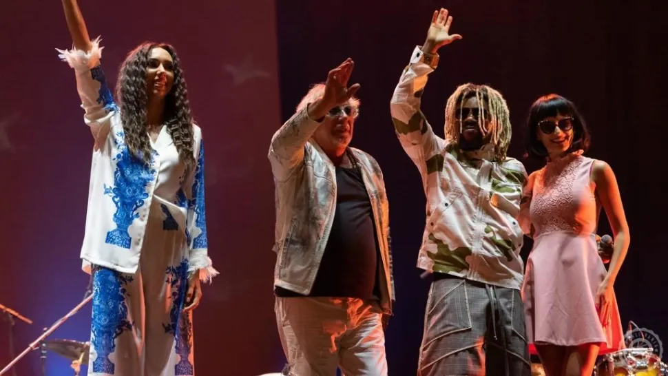 Spectacol de proporții marca Chris Norman, Smokie, la Sala Palatului din București. Ovidiu Lipan Țăndărică și Jessie cântă în deschidere!