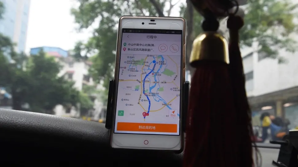 Modificări importante pentru șoferii Uber și Bolt, dar și pentru clienți. Ce se pregătește la nivel european?