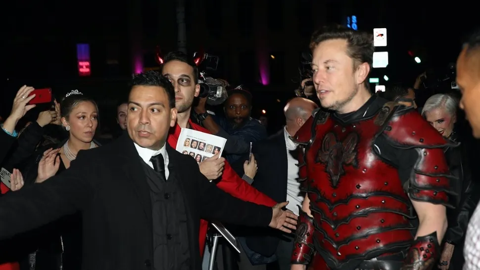 Elon Musk costumat pentru Halloween 2022. Foto/Profimedia