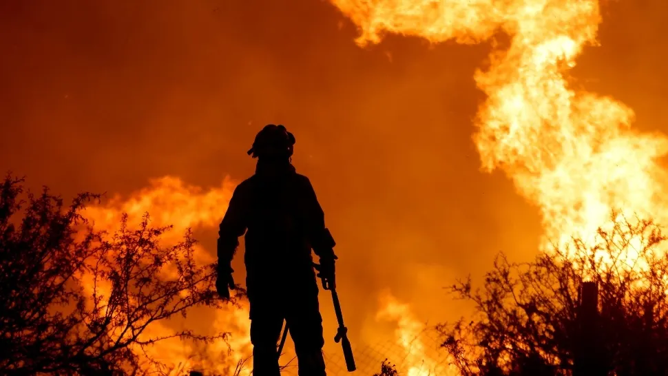 Un adevărat cerc de foc riscă să devoreze o stațiune din Argentina. Foto: Profimedia