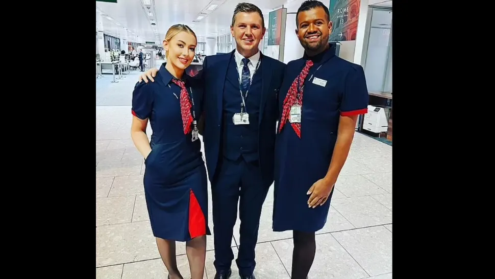 Cea mai mare companie aeriană britnică a lansat uniforma neutră de gen. Foto: Daily Mail