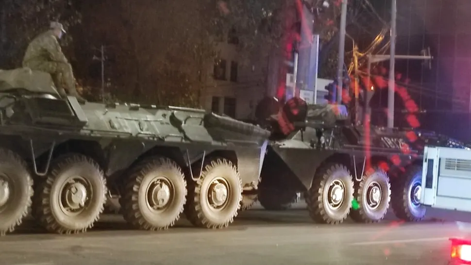 Accident grav, în Iași: un TAB al Armatei Române a făcut zob un autoturism condus de o femeie: o victimă, trafic blocat - FOTO