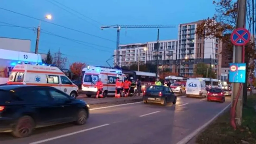 Momentul în care două tramvaie s-au ciocnit, în Timișoara: două victime, între care o adolescentă de 17 ani - VIDEO