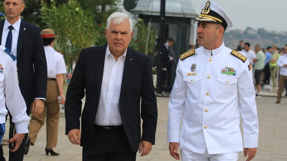 Angel Tîlvăr (MApN) confirmă că procentul din PIB pentru Apărare nu va fi redus în 2024. Foto: Facebook