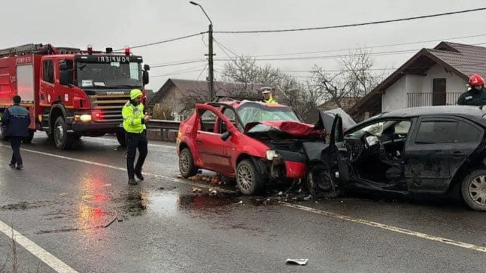 Accident cumplit în Argeș: 5 victime după o coliziune pe DN73 - Un bărbat a murit | Trafic deviat la Țințești, prin Mioveni