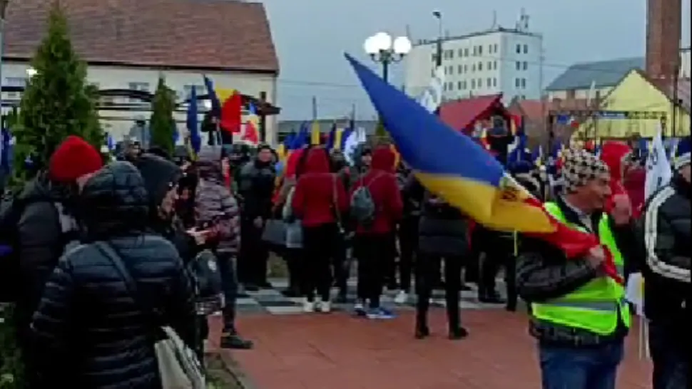 Simion si AUR, turneu la Alba Iulia cu un tren închiriat pentru Ziua Națională