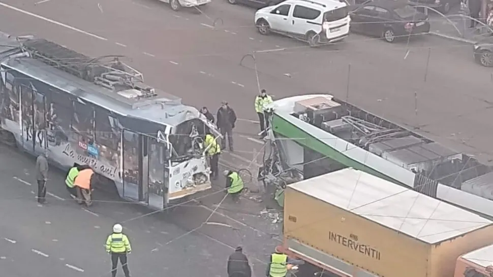 STB a găsit vinovatul pentru accidentul dintre cele două tramvaie