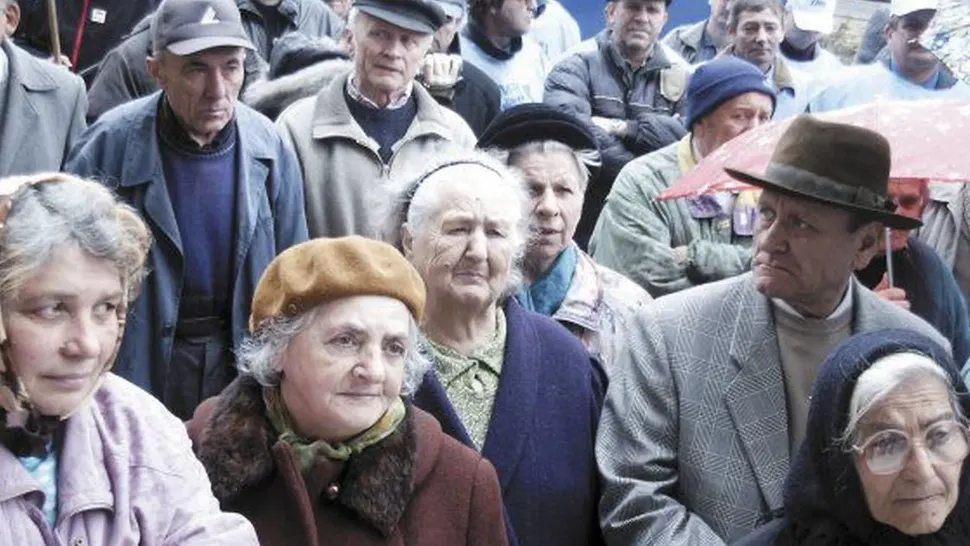 Pensia crește, numărul beneficiarilor scade