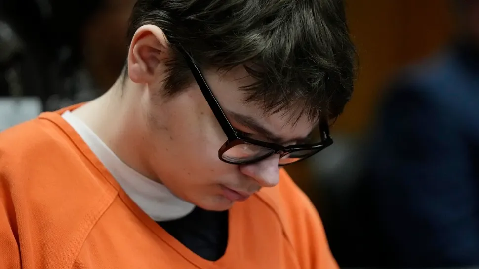Adolescentul din Michigan care şi-a împuşcat mortal 4 colegi, condamnat la închisoare pe viață/Profimedia