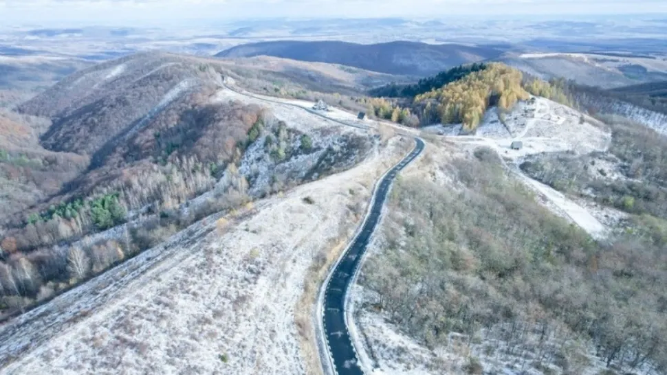 Imagini care-ți taie respirația de pe TRANSAPUSEANA. Cum arată noua șosea montană de senzație din România - VIDEO