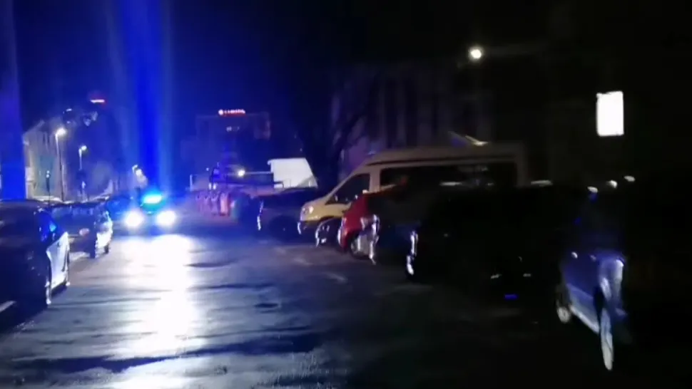 O tânără de 16 ani, aflată la volan, le-a dat bătăi de cap polițiștilor/ Captură video Ziua Oline