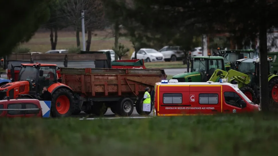 Incident grav la protestul agricultorilor din Franța! O femeie a fost ucisă, iar soţul şi fiica ei răniţi grav/ Profimedia