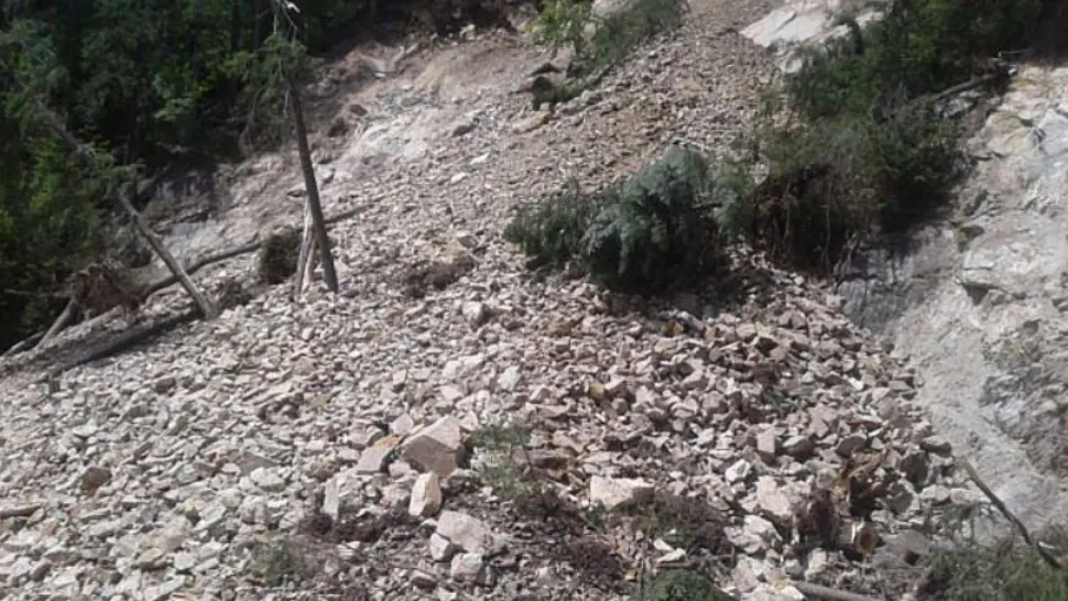 Alunecare de teren în Cugir: două gospodării au fost afectate/ Arhivă foto