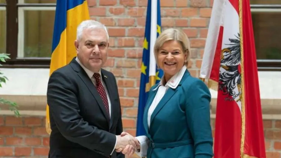 Ministrul Apărării, discuții cu omologul austriac despre securitatea din regiunea Mării Negre şi Balcanii de Vest