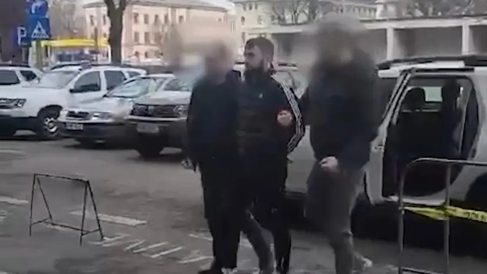 Atacatorul din Centrul Vechi, primele declarații. Scuza prin care își justifică gestul înfiorător