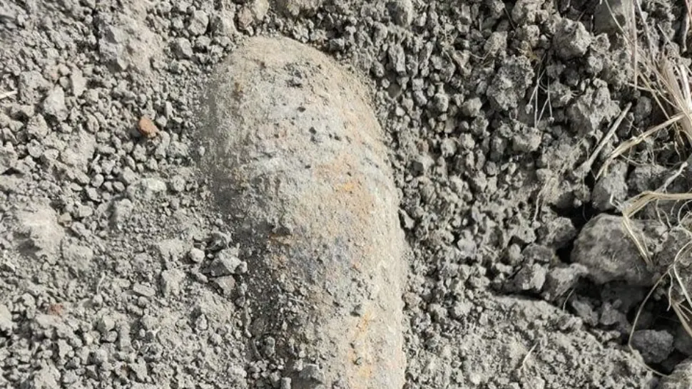Bombă găsită în apropierea unei școli din Dâmbovița. Peste 100 de elevi au fost evacuați