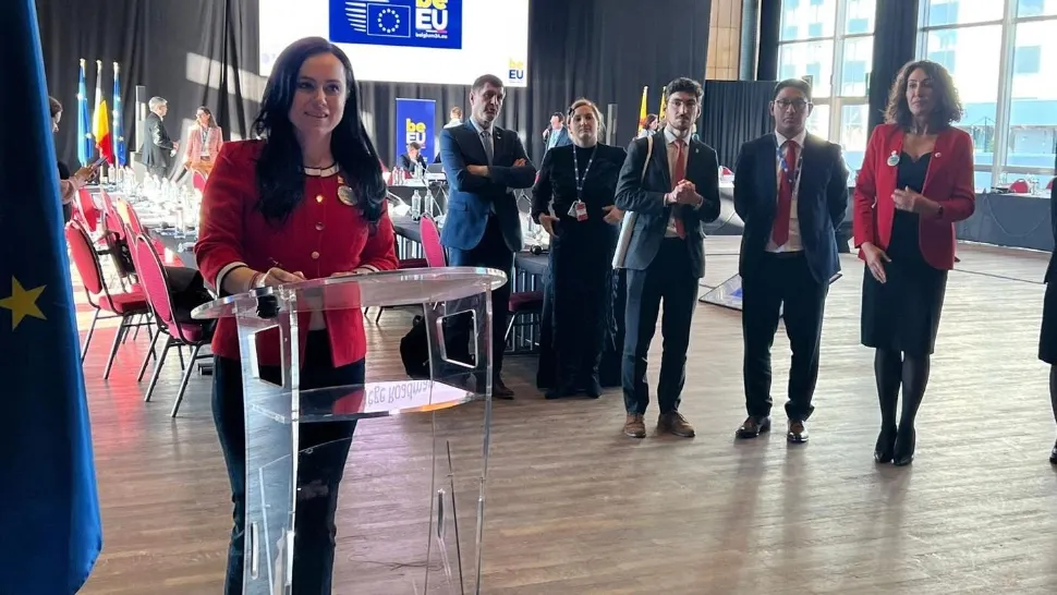 Ministrul Muncii și Solidarității Sociale, Simona Bucura Oprescu