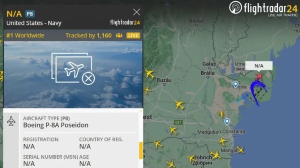 Mister total pe cer! Un avion cu indicativ necunoscut patrulează deasupra României / Captură foto