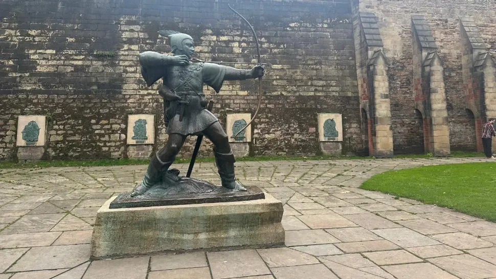 Unde se află, de fapt, mormântul lui Robin Hood. O cârciumă celebră este în apropierea sa/ Foto: Realitatea.Net