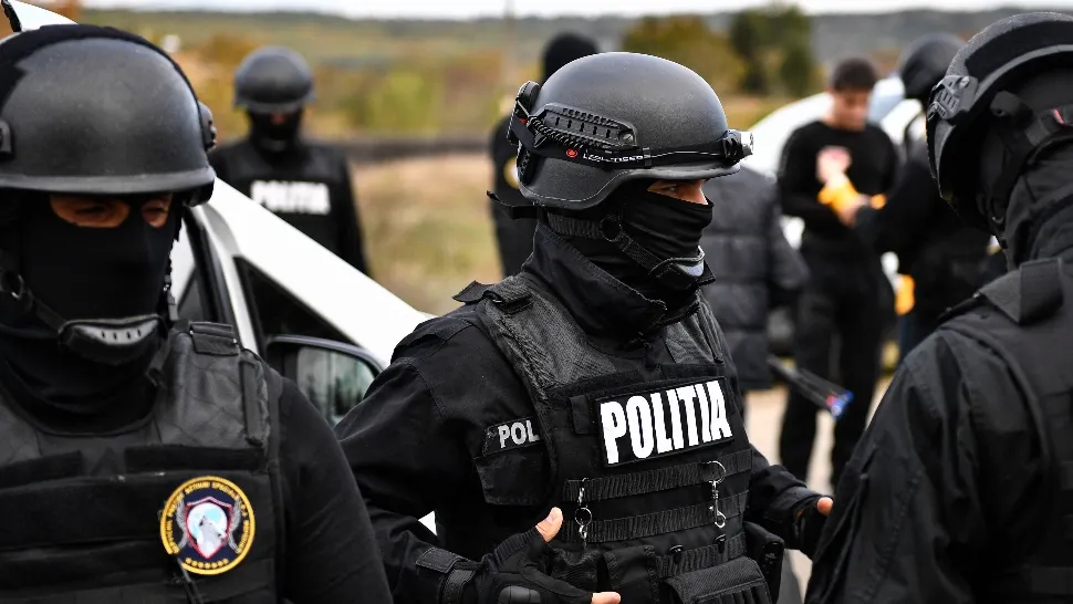 Operațiune în forță a Poliției Române: peste 200 de percheziții pentru combaterea infracționalității - evaziune, trafic de droguri și de persoane