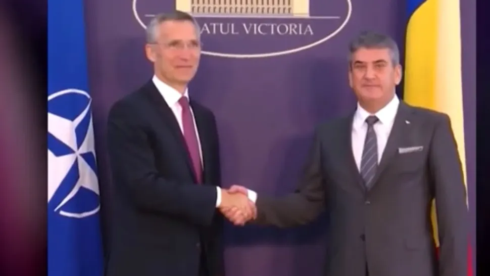 Jens Stoltenberg (secretar general al NATO) și generalul Gabriel Oprea (liderul UNPR)