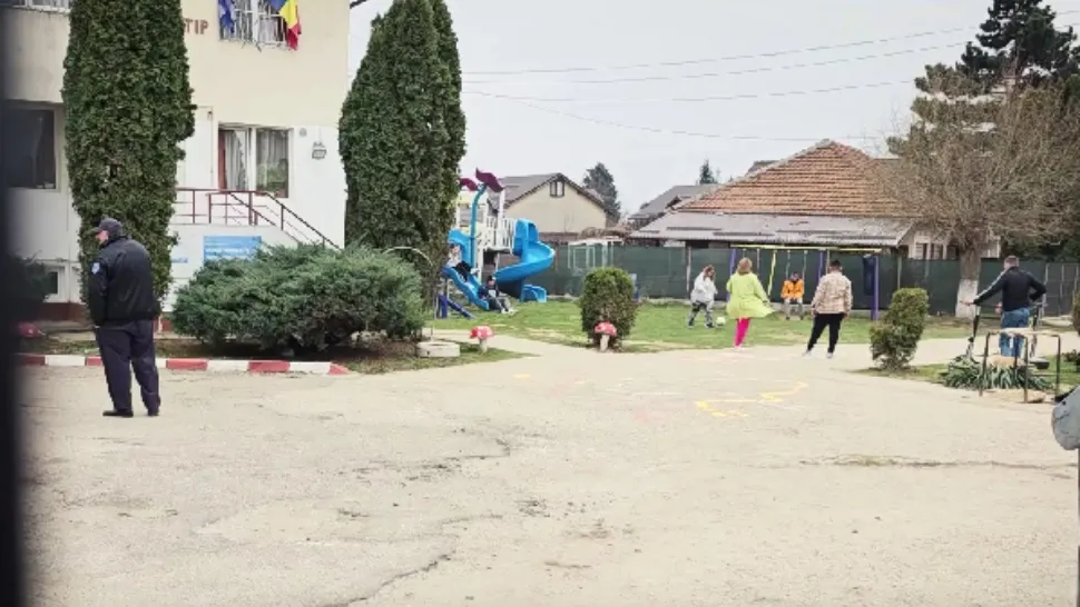 Copil de 9 ani, dintr-un centru social din Argeș, bătut crunt de asistentă! / Captură video