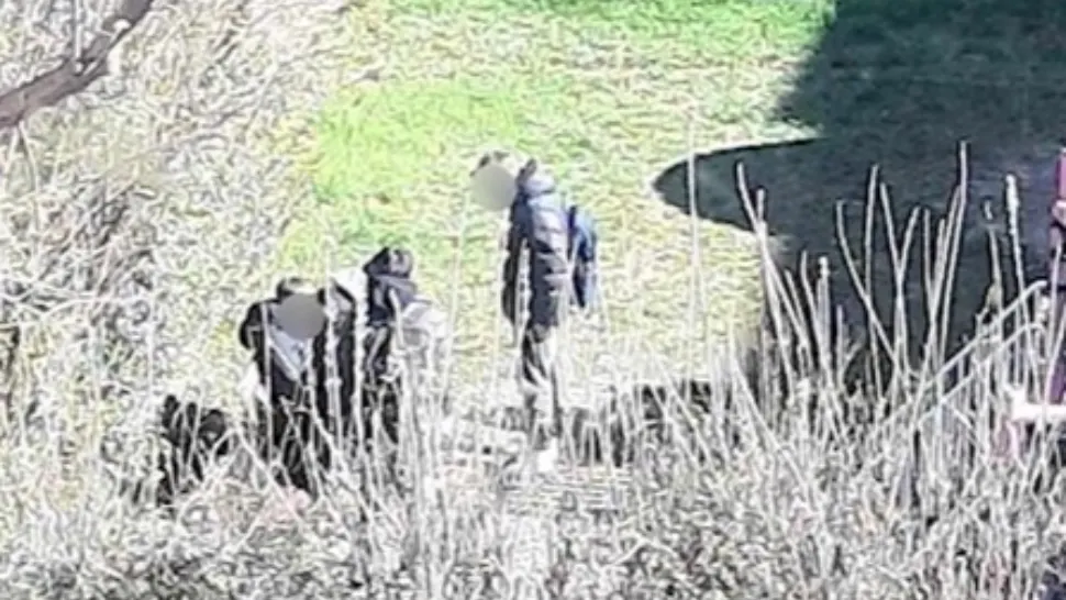 Elevi surprinși în timp ce se drogau într-un parc din Cluj. Scene dramatice/ Captură video