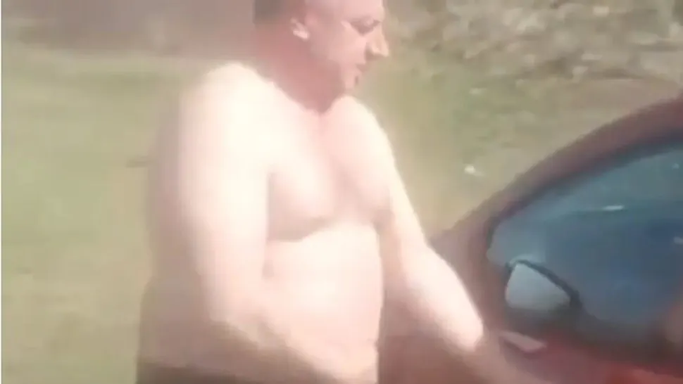 Primarul surprins cu amanta