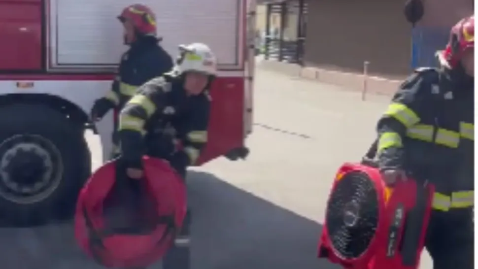 Incendiu la Spitalul Rovinari: zeci de oameni au fost evacuați. Intervenție masivă a pompierilor - VIDEO